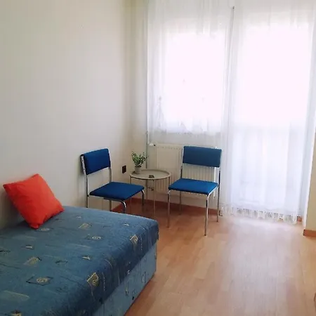 Agi Vendeghaz * Alsópáhok