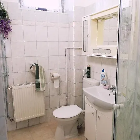 Agi Vendeghaz Alsópáhok
